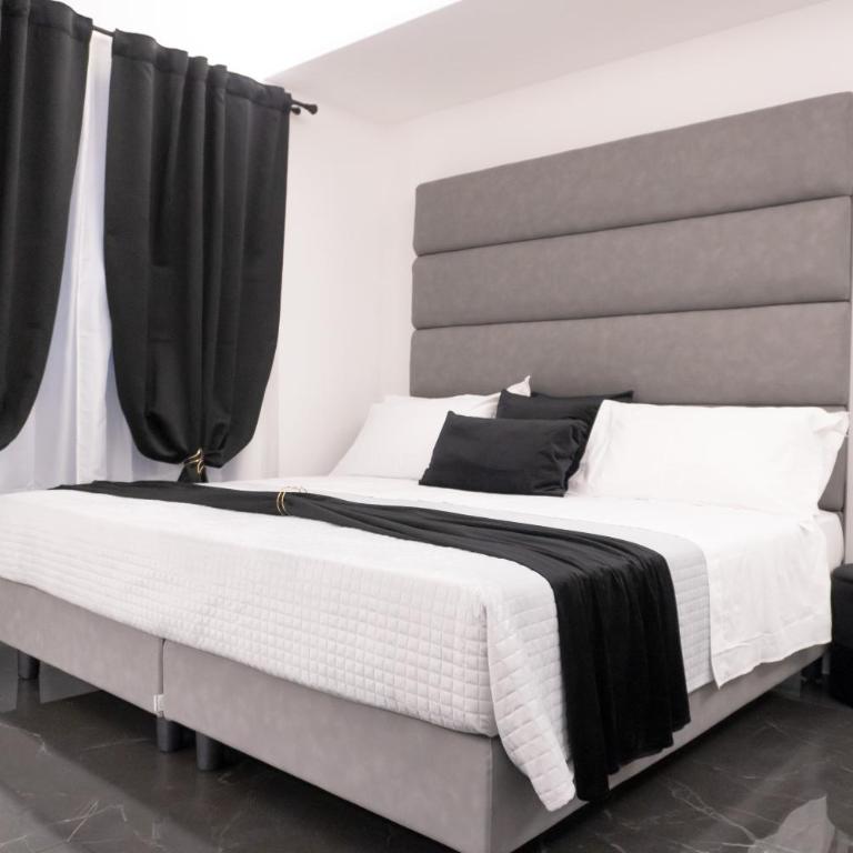Palazzo Algaria Suites with Jacuzzi, Sauna & Turkish Bath - Camera King Deluxe - 7
