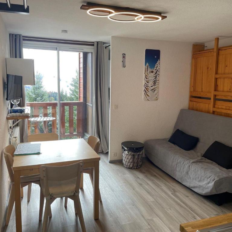 Studio cabine à Chamrousse, 4 pers, balcon sud, bain + WC séparés - FR-1-340-284 - Studio - 14