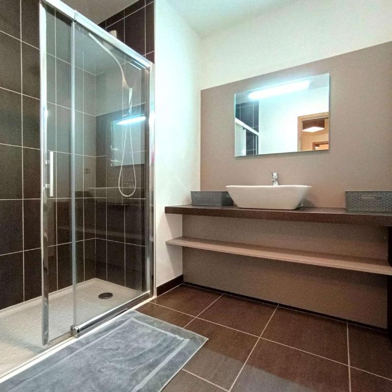 Confort et Bien-être à Saint-Lary-Soulan - T3 pour 6 avec WiFi et Parking - FR-1-457-383 - Apartment - 12