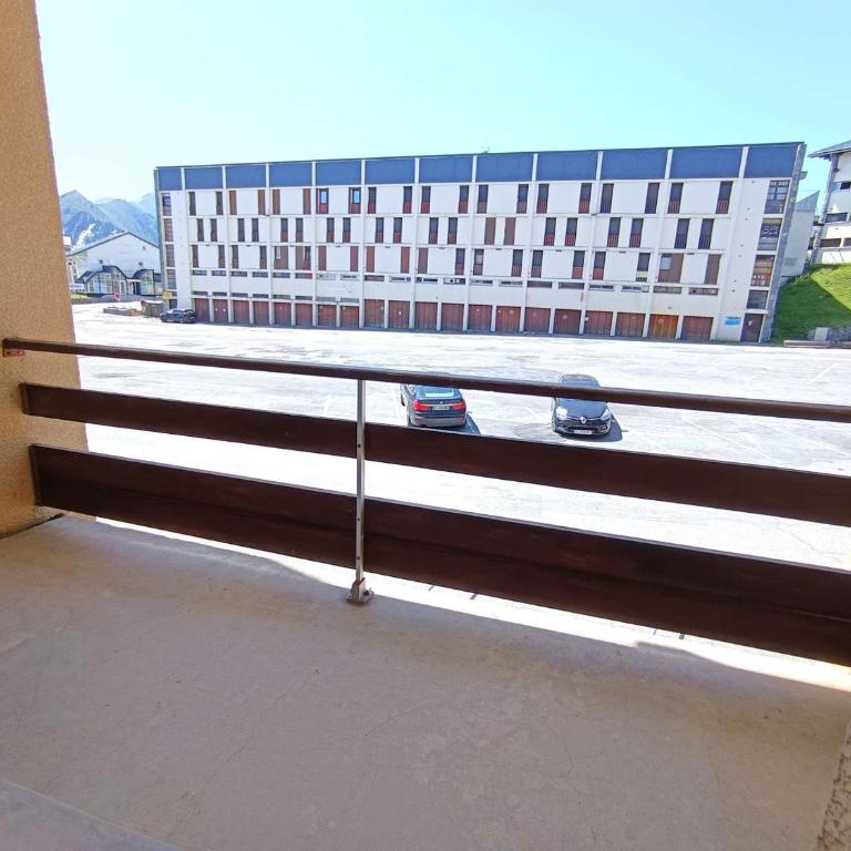 Studio Cabine 6 Pers avec Balcon, Exposé Sud, à 1700m d'Altitude à Saint-Lary-Soulan - FR-1-457-187 - Estudio - 8