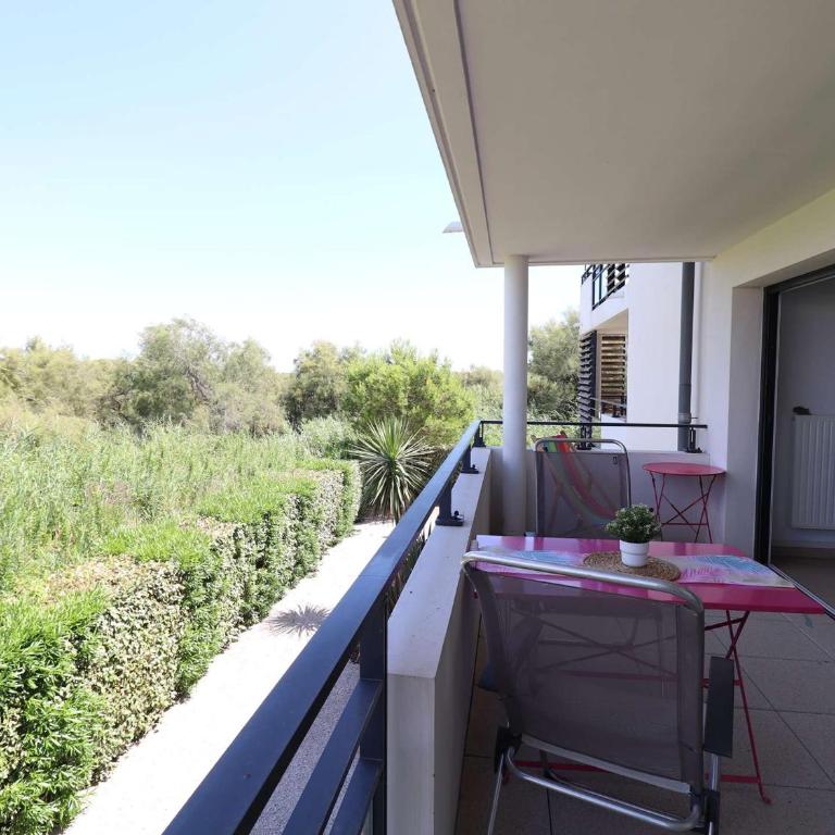 Superbe P2 cabine neuf, parking sécurisé, terrasse, au calme - 4 pers, animaux admis - FR-1-307-190 - Apartment - 18
