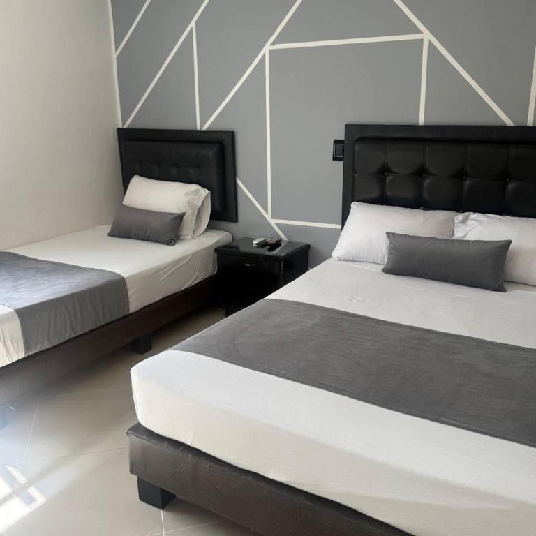 Hospedaje, Medellín,Turismocolombia-fit,Laureles,Estadio,La 70 - Habitación Triple Básica - 3