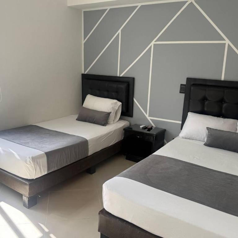 Hospedaje, Medellín,Turismocolombia-fit,Laureles,Estadio,La 70 - Habitación Triple Básica - 4