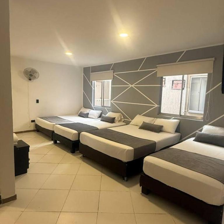 Hospedaje, Medellín,Turismocolombia-fit,Laureles,Estadio,La 70 - Habitación Familiar con baño privado - 8