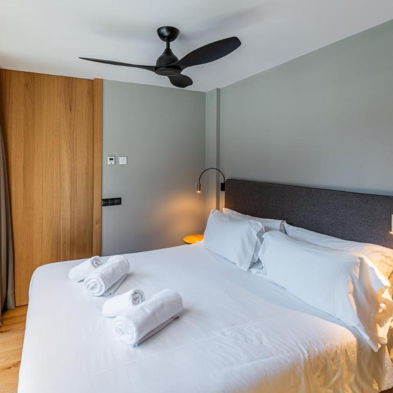 Luxury Mountain Stay in Andorra l A PIE DE DE LAS PISTAS DE ESQUÍ l Incluye Gimnasio Piscina y Sauna en el mismo edificio l by BonesVacances - Three-Bedroom Apartment - 39