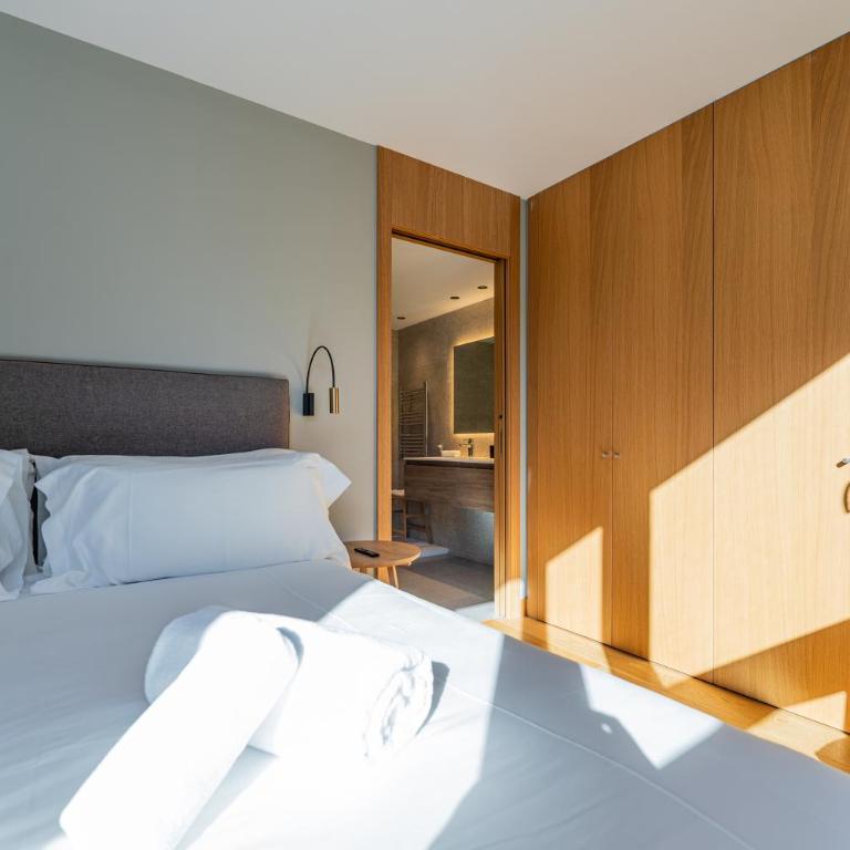 Luxury Mountain Stay in Andorra l A PIE DE DE LAS PISTAS DE ESQUÍ l Incluye Gimnasio Piscina y Sauna en el mismo edificio l by BonesVacances - Three-Bedroom Apartment - 44