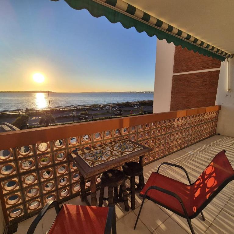 Apart Edificio Vanguardia frente al mar - Two-Bedroom Apartment - 14