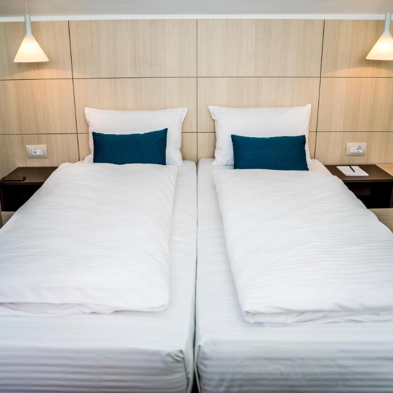 Hotel Kapetanovina - Twin Room - 2