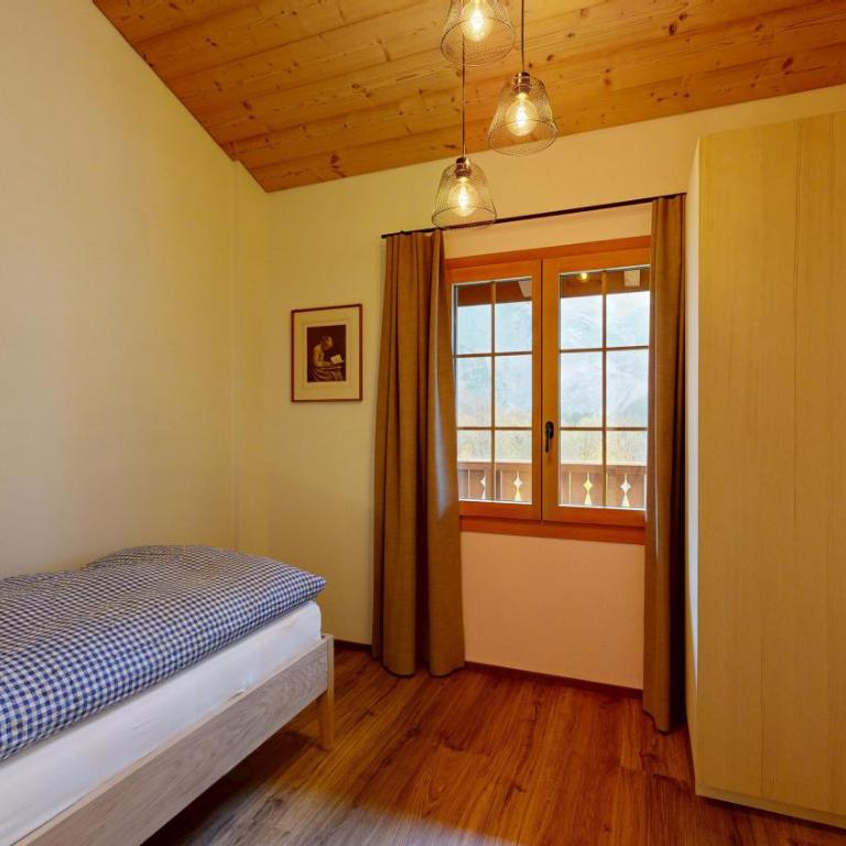 Chalet Wieseli - Apartment mit 2 Schlafzimmern und Balkon - 9