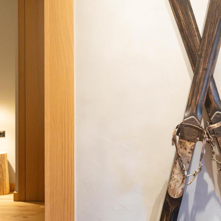 Luxury Mountain Stay in Andorra l A PIE DE DE LAS PISTAS DE ESQUÍ l Incluye Gimnasio Piscina y Sauna en el mismo edificio l by BonesVacances - Three-Bedroom Apartment - 82