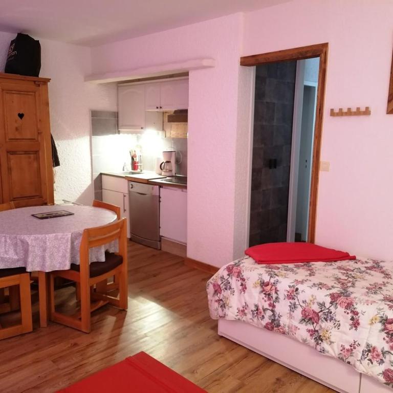 Appartement 2 pièces, 6 pers, Alpe d'Huez, animaux bienvenus - FR-1-405-355 - Appartement - 10