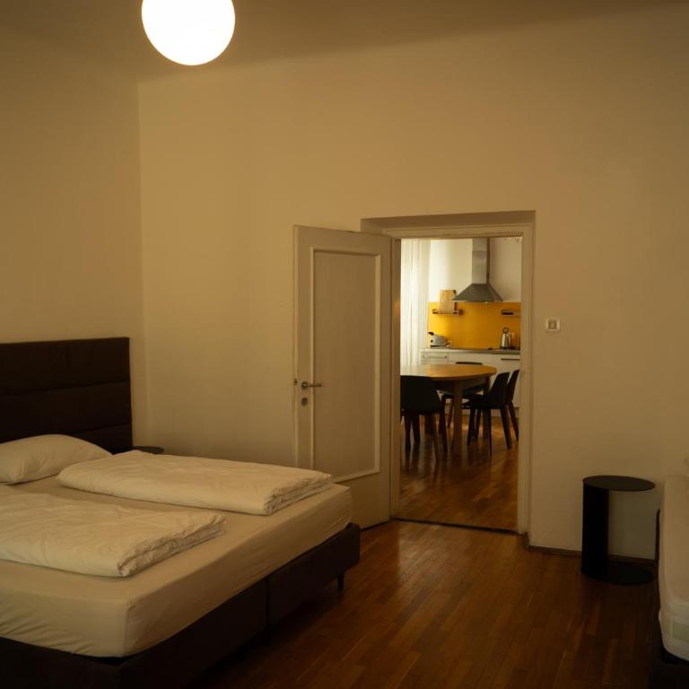 Residence Fink Central Apartments - Family Room - 1
