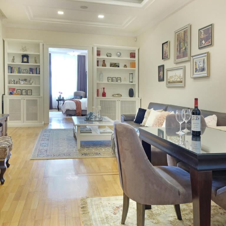 Ambasador&Luxury Downtown apartment - Two-Bedroom Apartment with Balcony and Terrace - 7