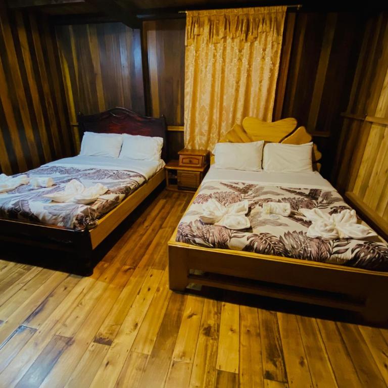 Hostal Vista Verde - Habitación Familiar - 7