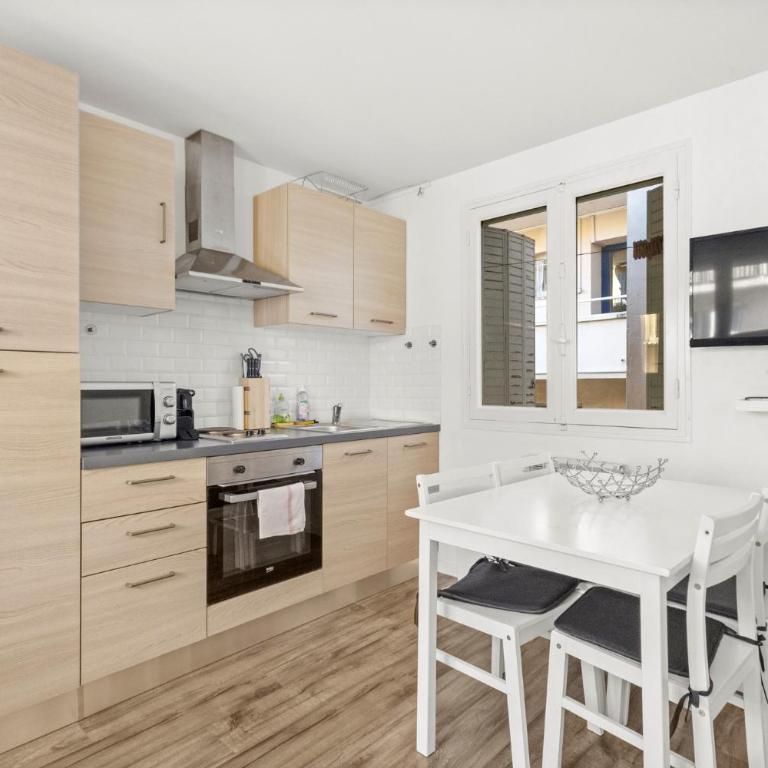 Apartment close from Palais des Congrès - Appartement 2 Chambres - 4