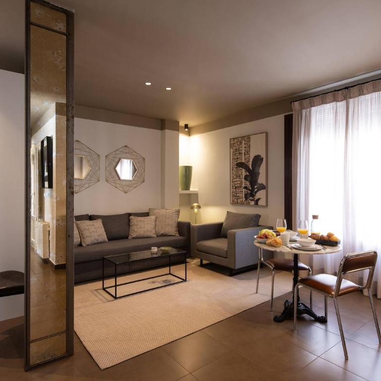 Central Designer Penthouse with Private Terrace - One-Bedroom Apartment - 38
