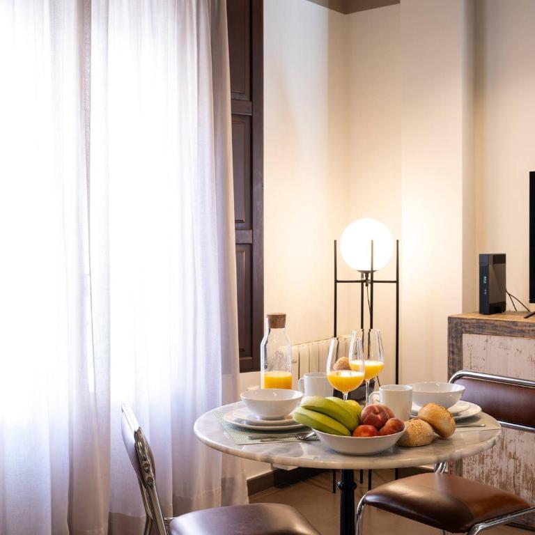 Central Designer Penthouse with Private Terrace - One-Bedroom Apartment - 10