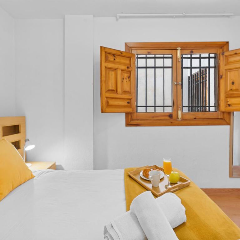 Cozy apartment in the old town - center - One-Bedroom Apartment - 8