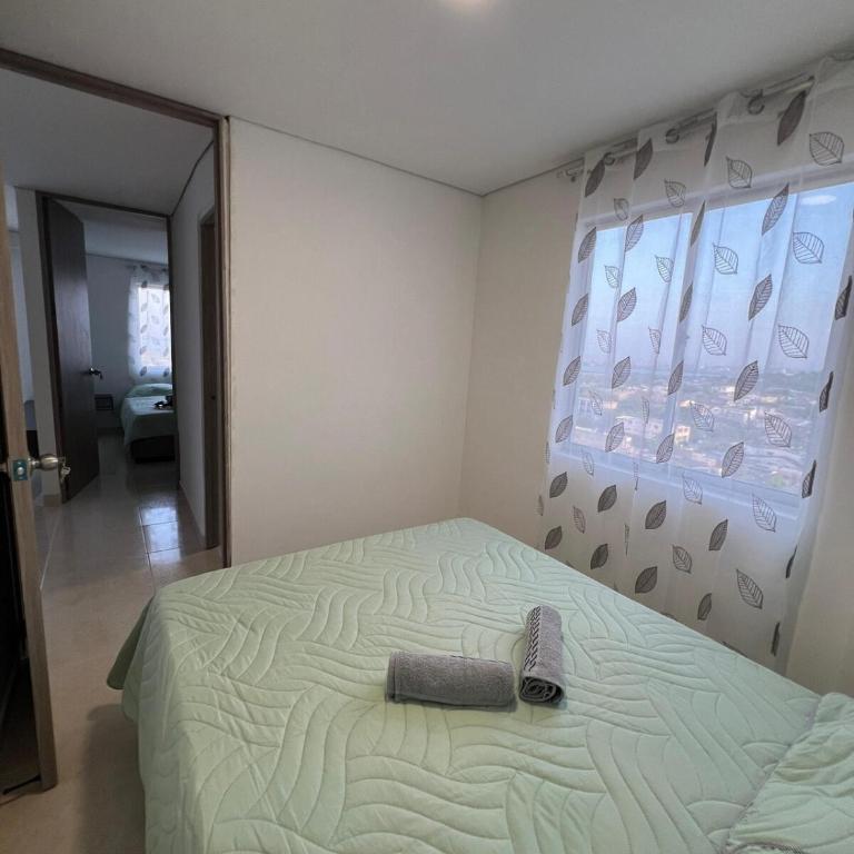 Apartment 5 minutes from the Airport, Sea and Center - Three-Bedroom Apartment - 13