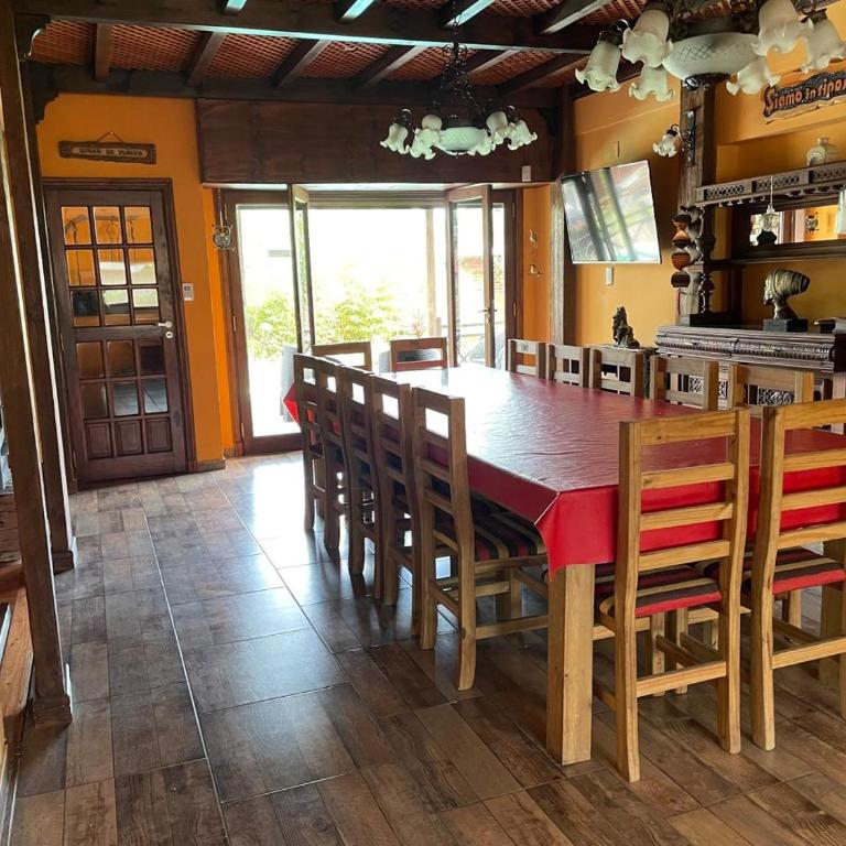 Espectacular Cabaña Para 10 Personas En Necochea! - Three-Bedroom House - 10