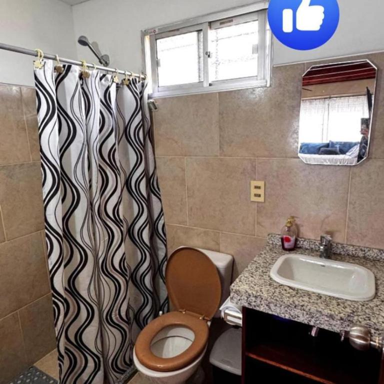 Mar 11 -ALOHA - Family Room - 34