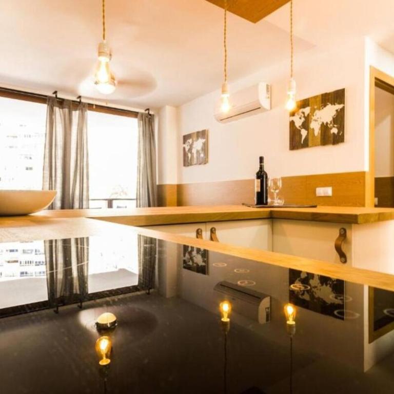 Vacation Friendly Apartment - Three-Bedroom Apartment - 3