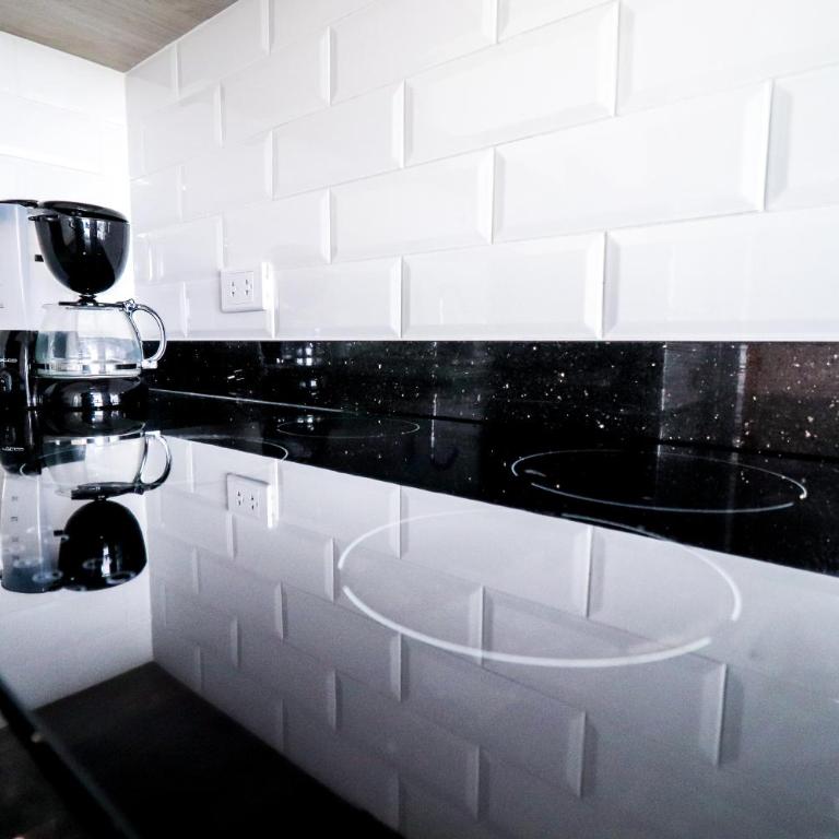 Moderno departamento para tus vacaciones o trabajo en San Miguel - Apartamento con balcón - 12