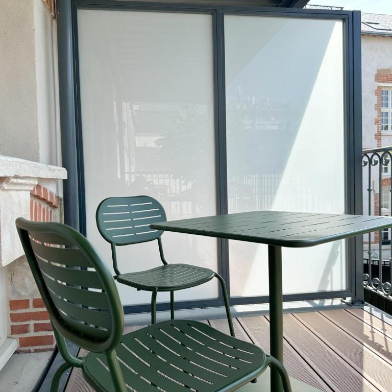 Appartement Design classé 3 étoiles avec Terrasse & Parking Privé - Hyper Centre Orléans - Appartement 2 Chambres - 35