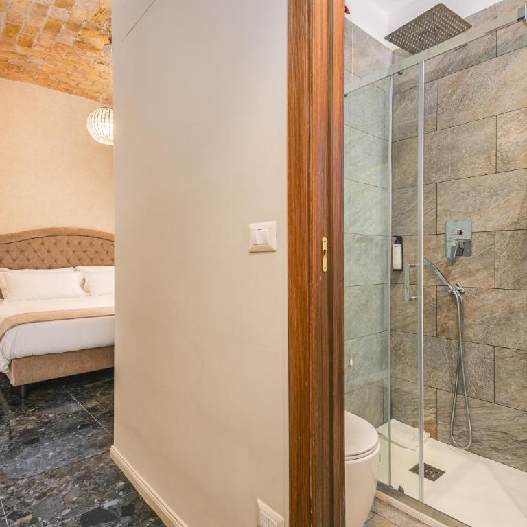 Roma suite hotel - Camera Matrimoniale Deluxe con Balcone - 8