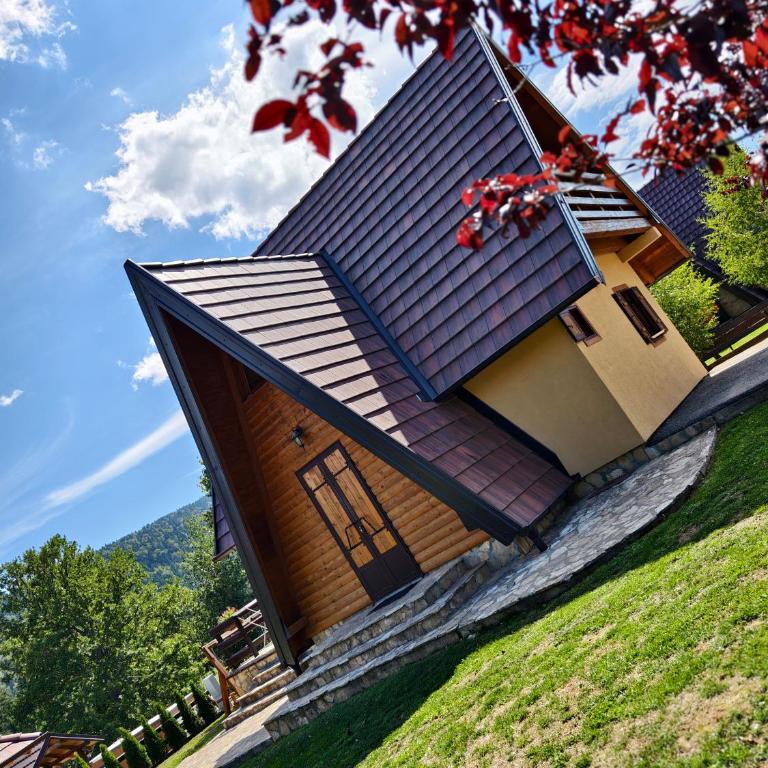 Mountain house Popović Tara - Koliba sa 2 Spavaće Sobe - 36