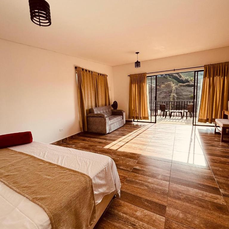 Hotel Alma Verde - Apartment with Balcony - 2