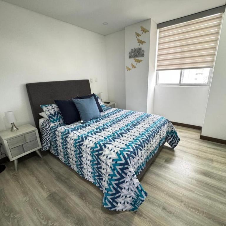 Fundadores Apartment with balcony, pool, gym - Three-Bedroom Apartment - 28