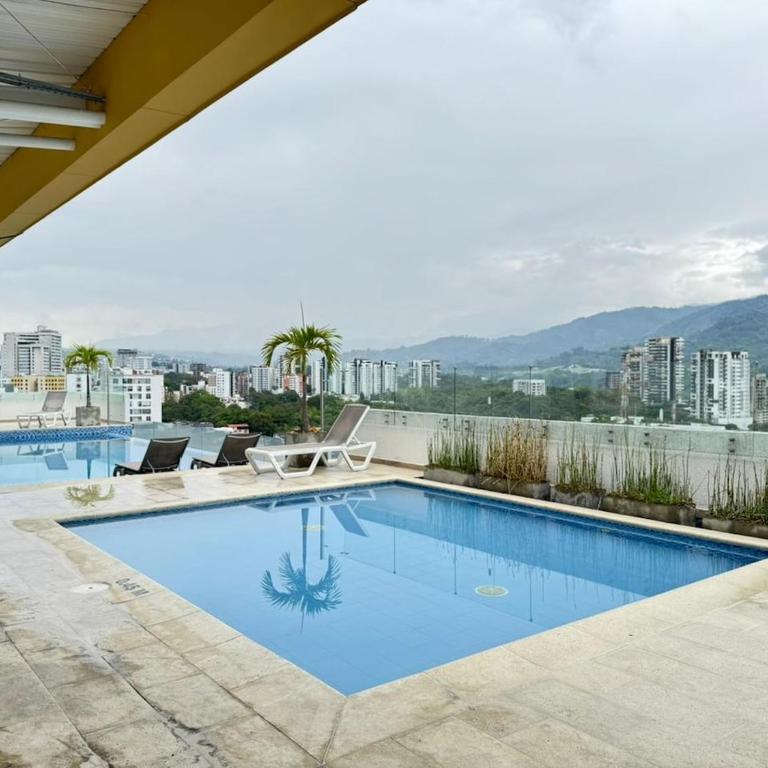 Fundadores Apartment with balcony, pool, gym - Three-Bedroom Apartment - 42