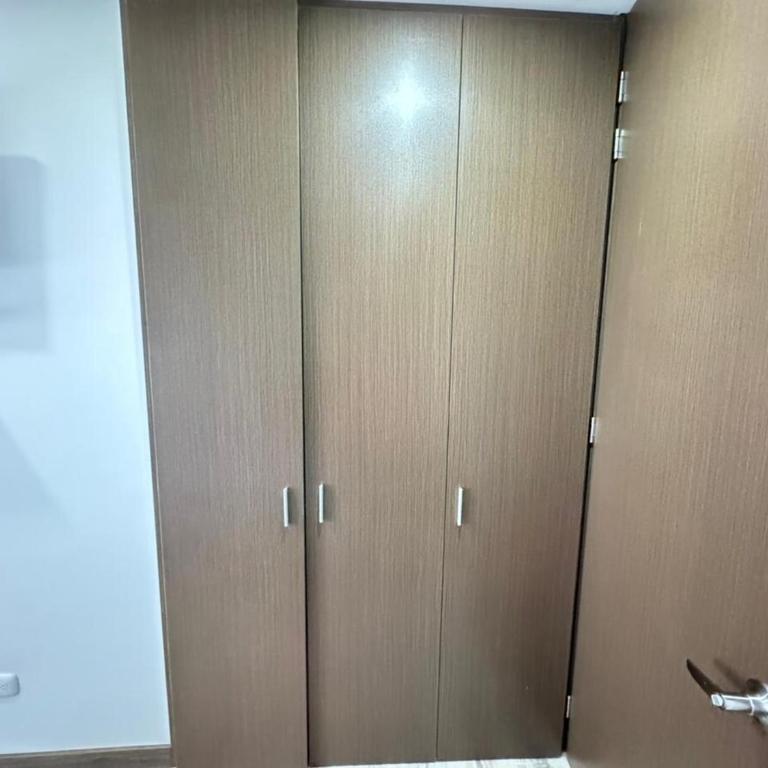 Fundadores Apartment with balcony, pool, gym - Three-Bedroom Apartment - 70