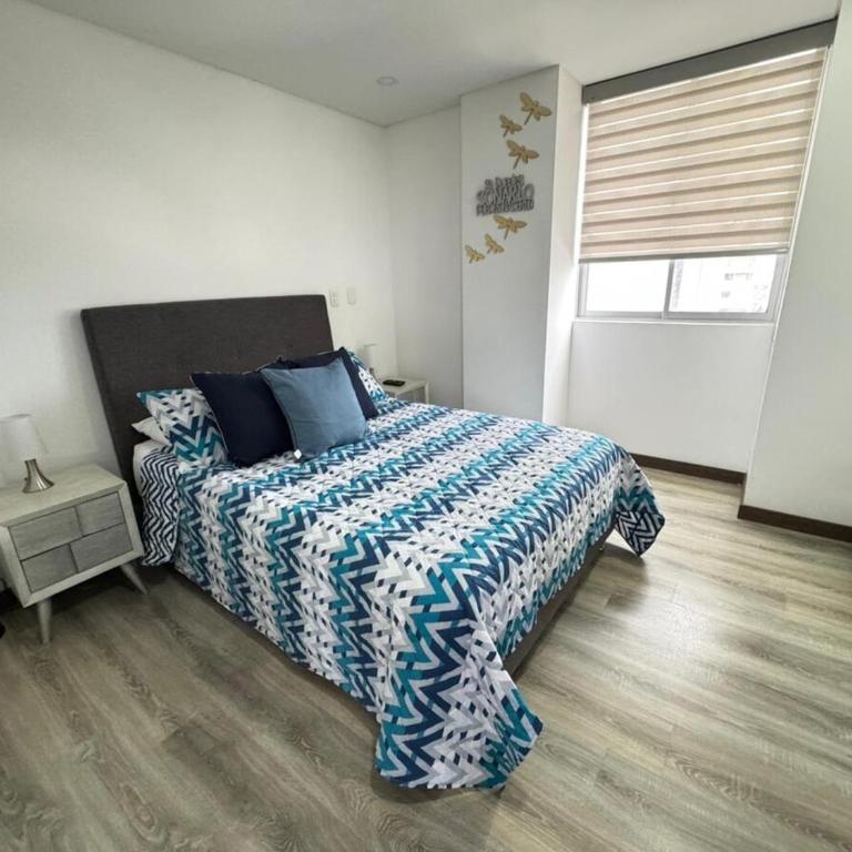 Fundadores Apartment with balcony, pool, gym - Three-Bedroom Apartment - 74