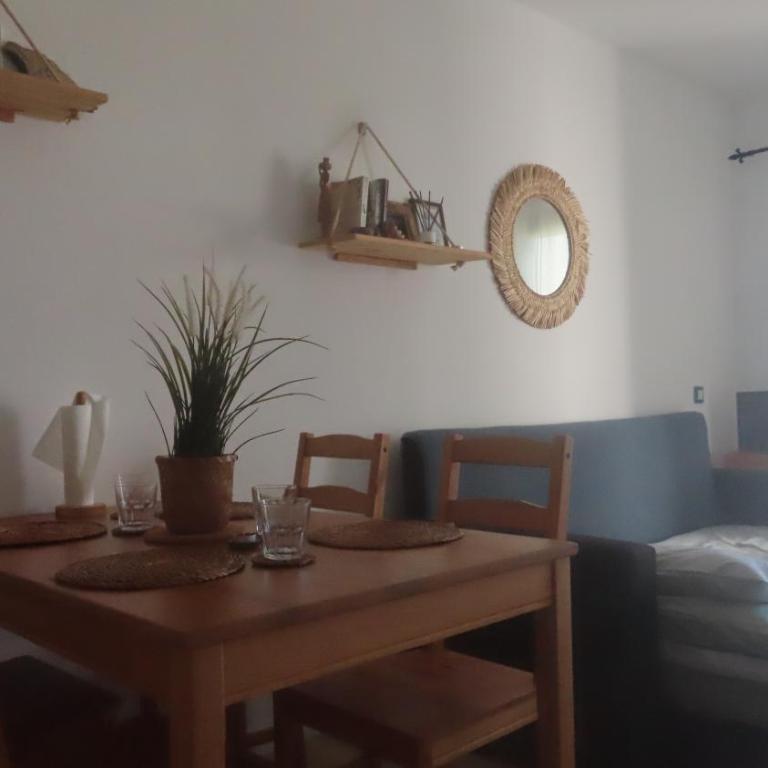 La Concha sunset - One-Bedroom Apartment - 17