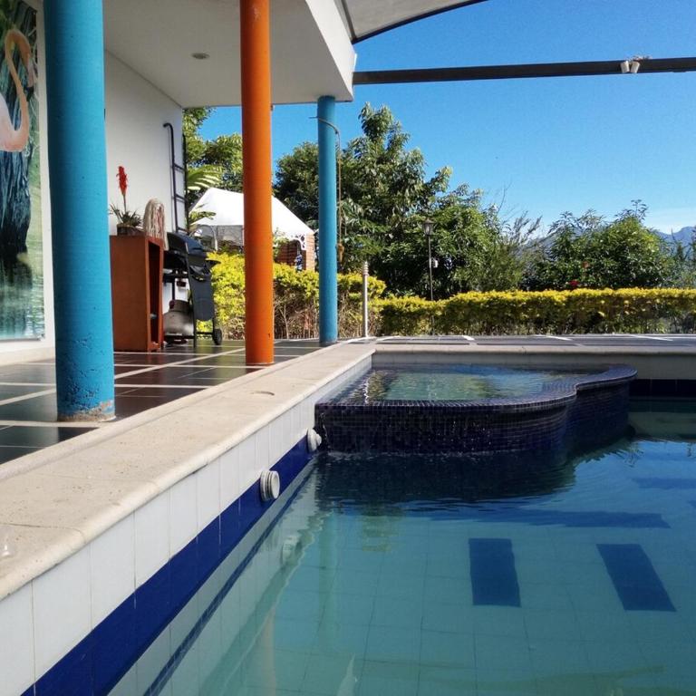 Villa campestre en conjunto residencial - Villa de 3 dormitorios - 31