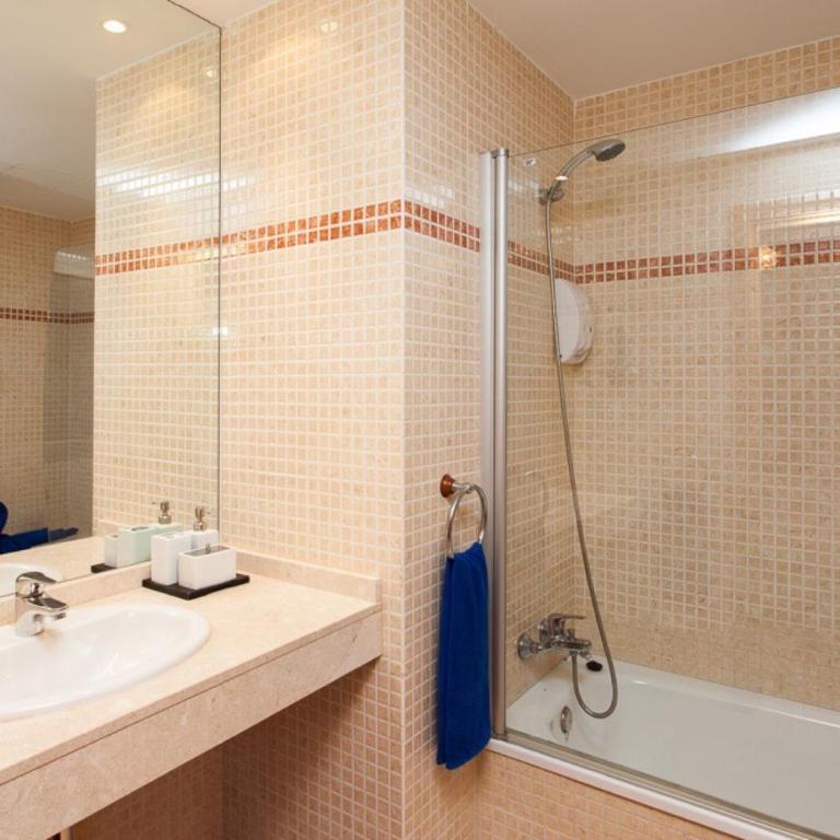 Villa Romana - Five-Bedroom Villa (10 Adults) - 36