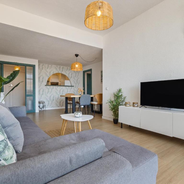 Terraza luminosa, céntrico, a 10 min de la playa - Apartamento de 1 Dormitorio con balcón y vistas a la ciudad - 16