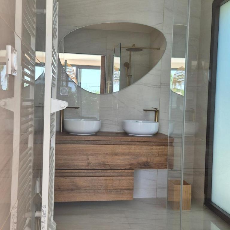 Villa Camarines - Villa Deluxe - 17