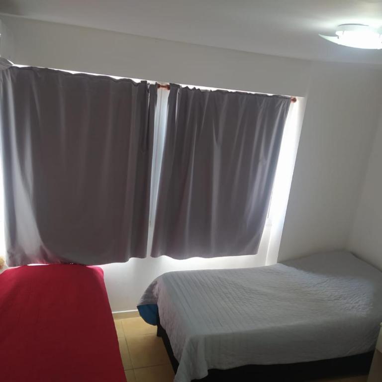 Costanera 3 dormitorios 2 cocheras estamos a 800 metros del centro - Apartamento de 3 dormitorios - 48