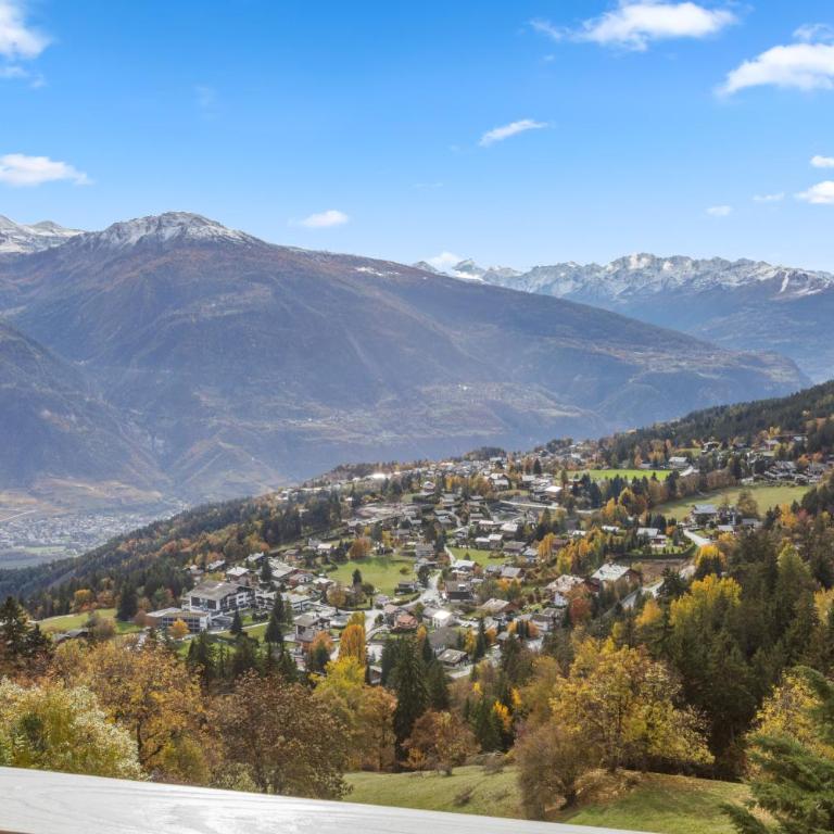 Crans-Montana 6 pers, grand appart rénové avec balcon, vue & parking - Appartement 3 Chambres - 49