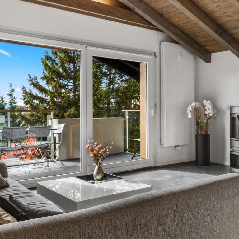 Crans-Montana 6 pers, grand appart rénové avec balcon, vue & parking - Appartement 3 Chambres - 12