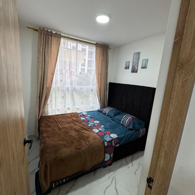 Hermoso apartamento al norte de Armenia con parqueadero - Three-Bedroom Apartment - 3