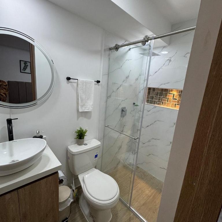 Hermoso apartamento al norte de Armenia con parqueadero - Three-Bedroom Apartment - 9