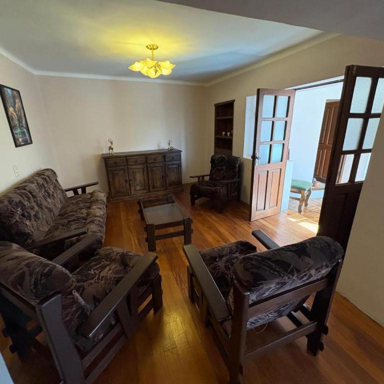 Casa independiente con 4 dormitorios - Apartment - 14