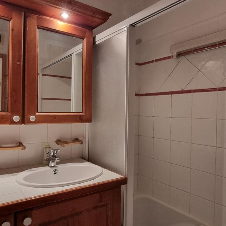Duplex cosy 4 pièces avec accès piscine et parking, pied des pistes - FR-1-181-2870 - Appartement - 10