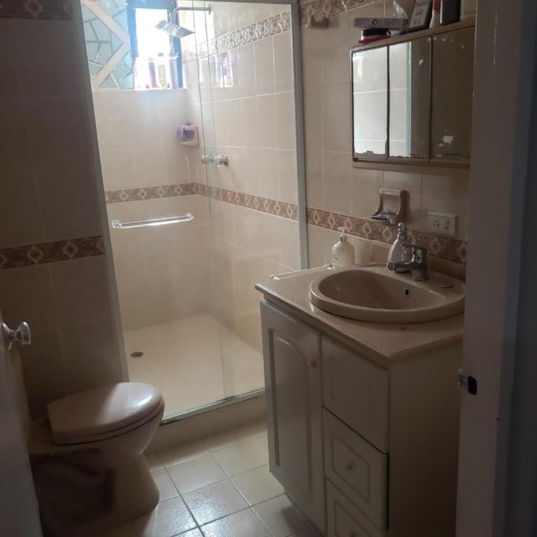 Casa hotel la 33 - Habitación Compartida Mixta de 6 camas - 1