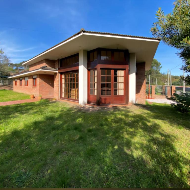 Casa en Piriápolis para ocho personas grande y luminosa - Villa - 3
