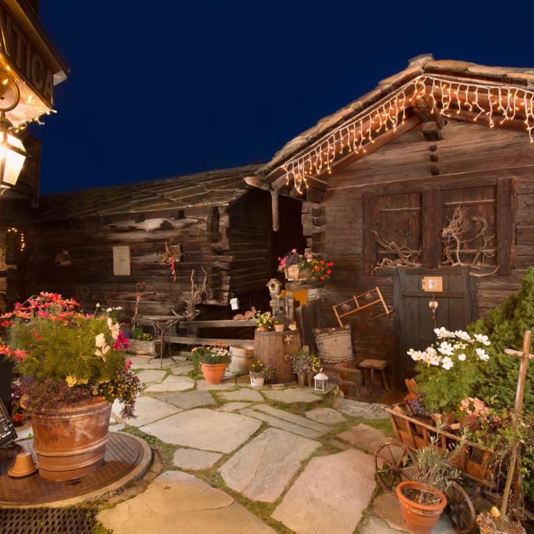 Hotel Romantica - Cottage - 3